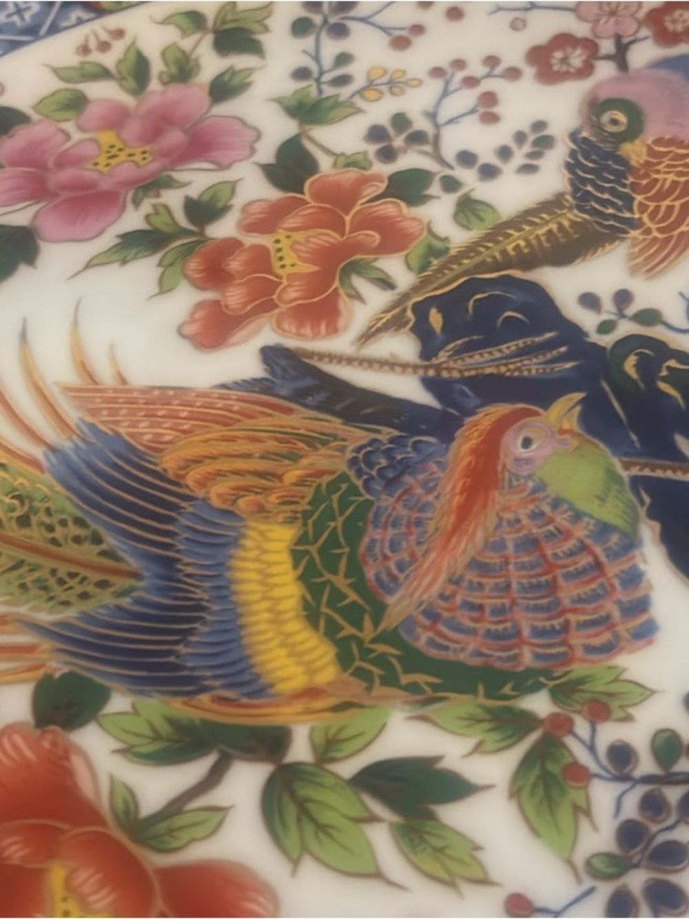 Vintage Japenese Imari Porcelain Plate with Multicolor Parrot Motif - Picture 5 of 5